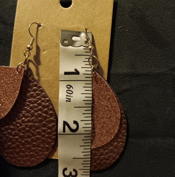 Tear drop earrings - Picture 5 of 6